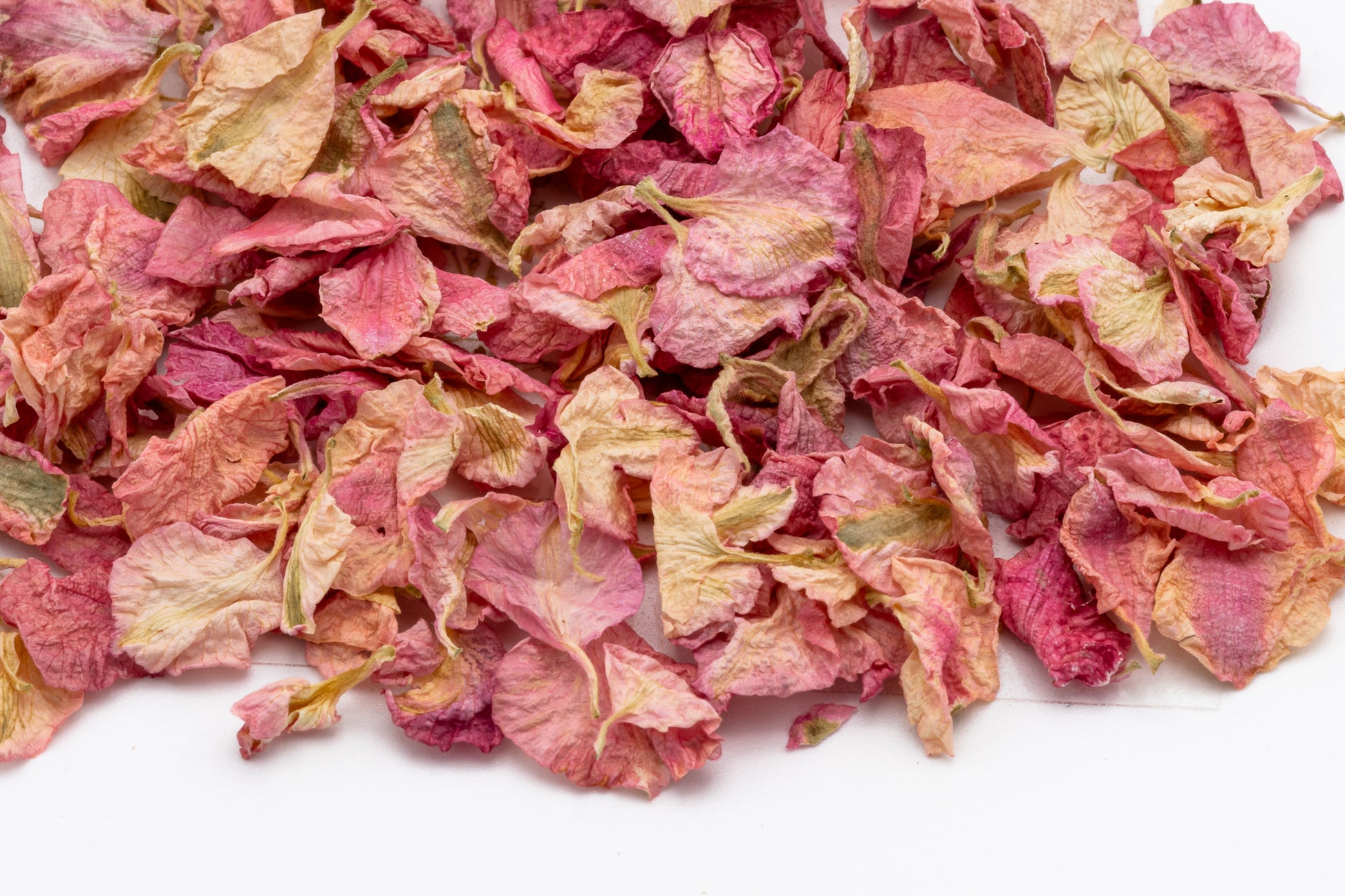 Biodegradable confetti petals