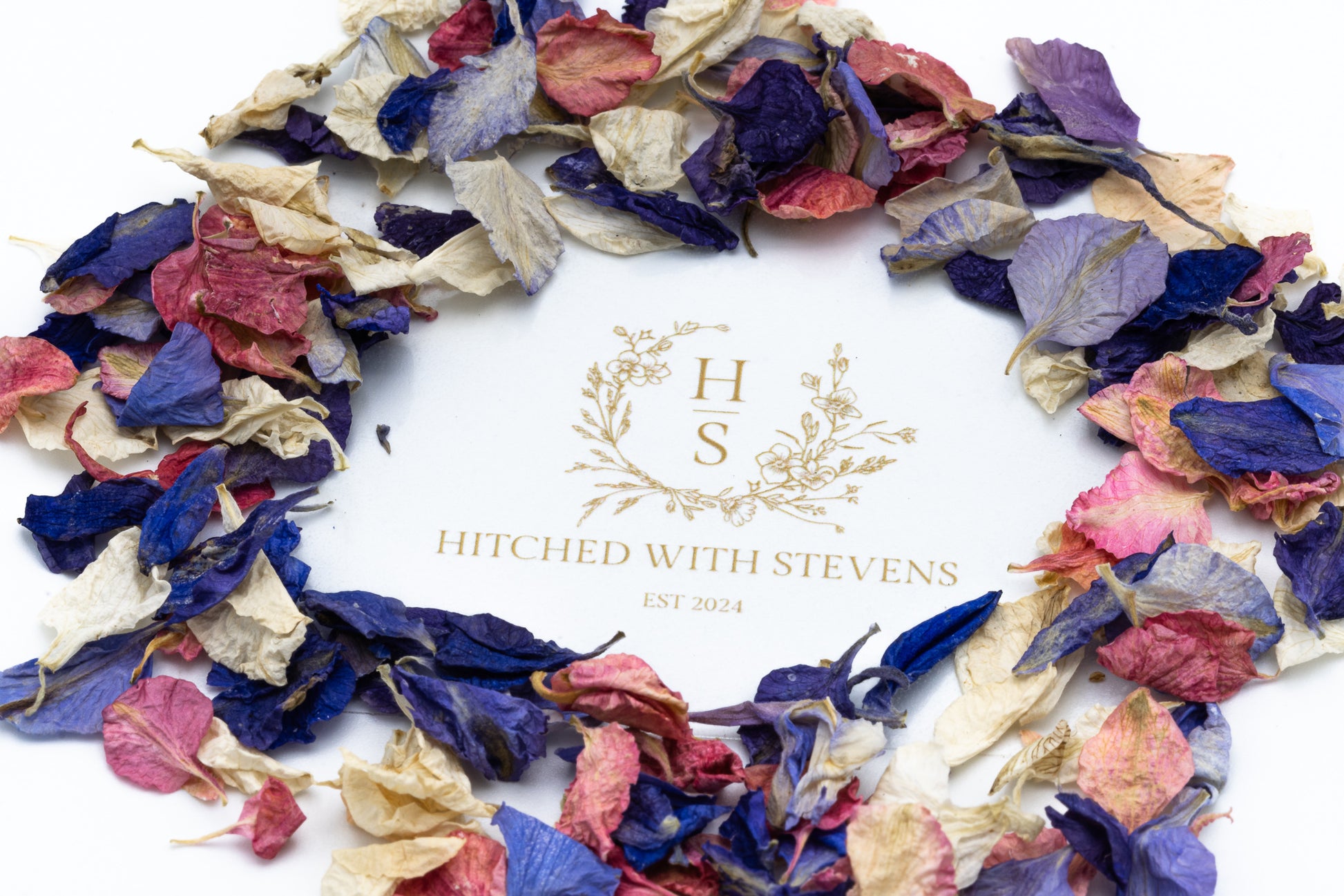 Biodegradable confetti petals